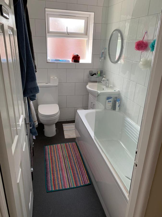 Relaxing Home - 7-10Min To Bournemouth Sandy Beach By Car - Private Garden, Parking And Spa 외부 사진