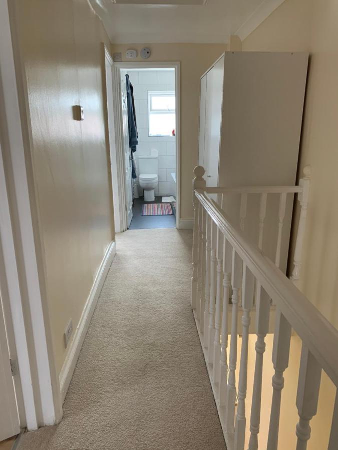 Relaxing Home - 7-10Min To Bournemouth Sandy Beach By Car - Private Garden, Parking And Spa 외부 사진
